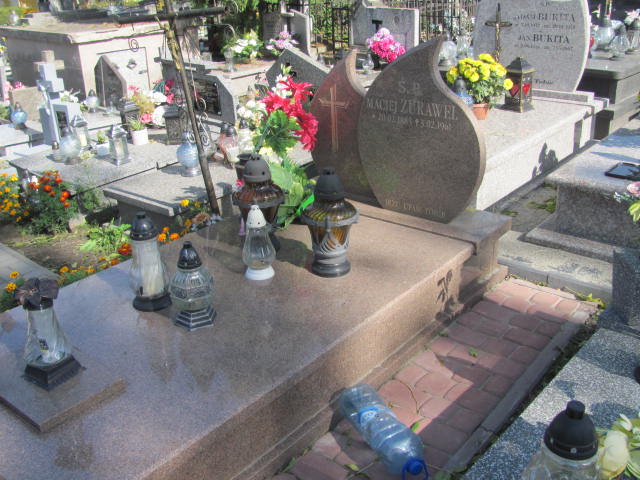 Grób Maciej Żurawel