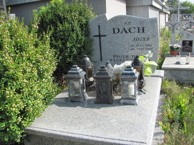 Grób KATARZYNA DACH