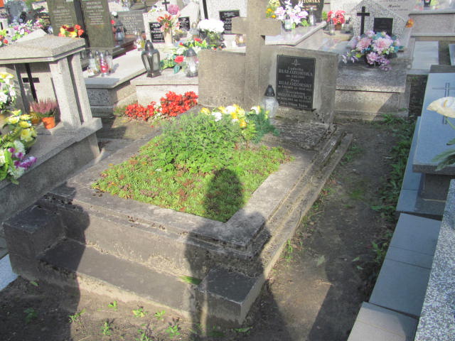 Grób Piotr Białozorski